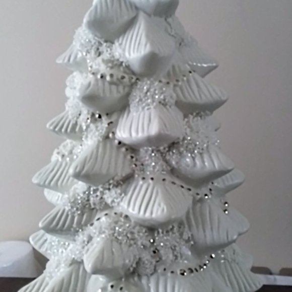 Vintage Ceramic 10" Christmas Tree Music Box ~ Breast Cancer Research Foundation - Picture 5 of 14